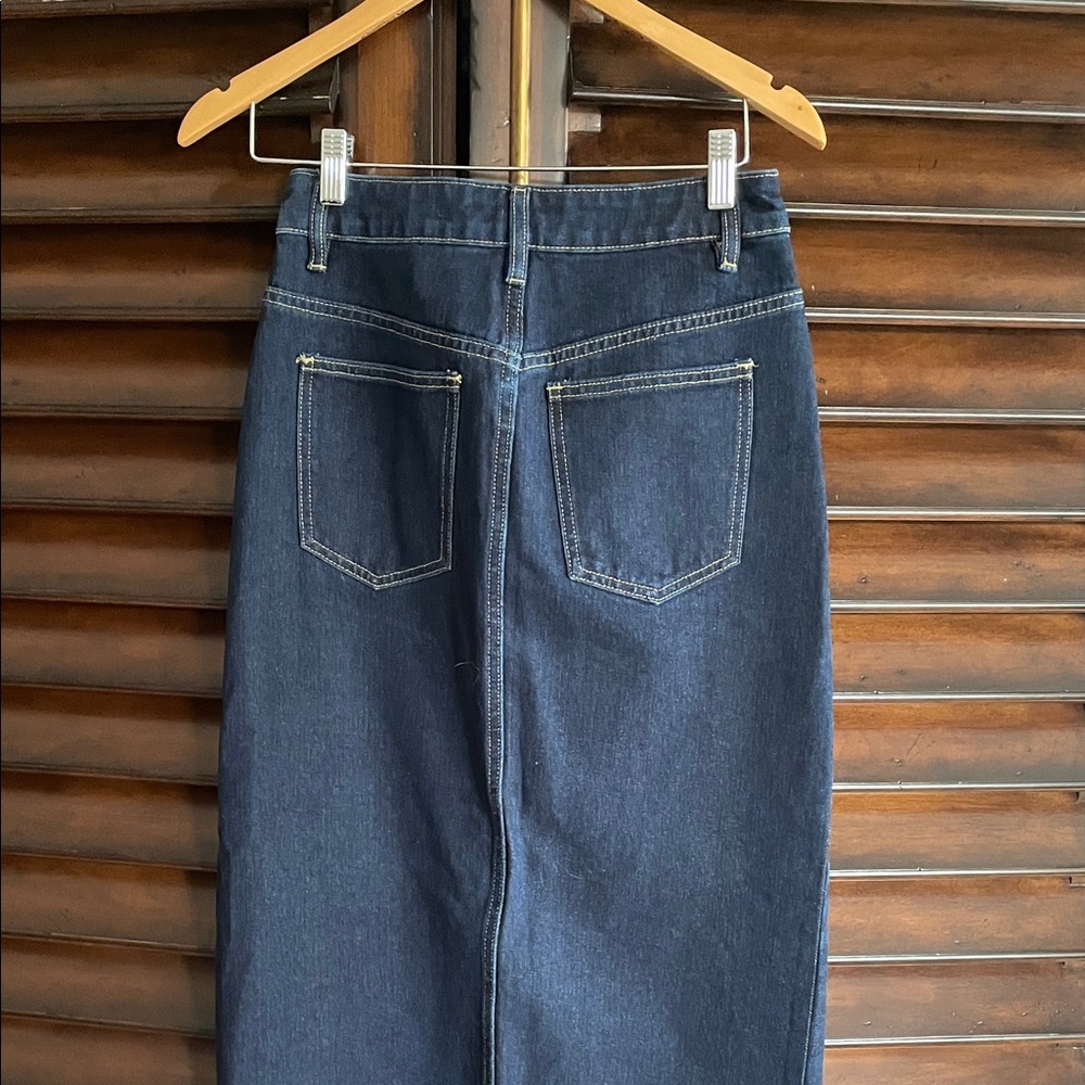 NWT Grey Lab Dark Blue Denim Long Skirt with Front Slit Size 8 - Picture 6 of 7